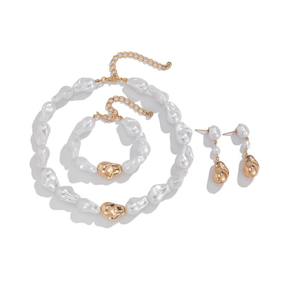 French retro imitation pearl Baroque necklace